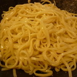 麺や　つるり - 中細ストレート麺