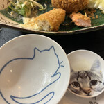 猫丸食堂 - ★ごはん、おかわりしようかちょっと迷いましたが、
      　少し少なめにおかわりお願いしました。