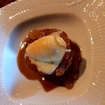 横浜うかい亭 - 紅玉りんごのフランベ　フランベ直後♪