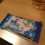 立呑み晩杯屋  - カウンターを清める