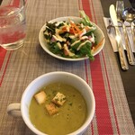 SALASA - カボチャスープとミニサラダ