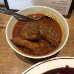 カラピンチャ - チキンカレー。スリランカでは"ククルマスカリヤ"といいます。