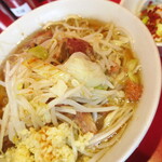 ラーメン二郎 - ラーメン半分＋ニンニク多め＋白ネギ