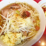 ラーメン二郎 - ラーメン半分＋ニンニク多め＋白ネギ