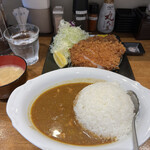とんかつ檍のカレー屋 いっぺこっぺ - 特ロースカツカレーご飯大盛りランチサービス