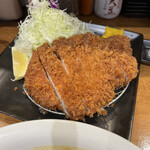 とんかつ檍のカレー屋 いっぺこっぺ 西新宿店 - 特ロースカツ