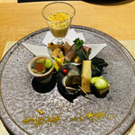 宮島離れの宿 IBUKU - 前菜　○姫栄螺旨煮　○笹巻き麩　○赤貝沼田和え
            ○海老キャビア　○新筍土佐煮　○無花果チーズ
            ○鮟肝玉地蒸　○蚕豆塩蒸し　○塩鴨葱山葵
            ○菜の花生ハム巻き