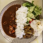 Aozora Shokudou - ２種盛りカレー９００円