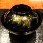 草庵 鍋島 - お椀（甘鯛、小蕪、鬼おろし、柚子）