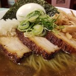 麺屋 六感堂 - 醤油グリーン麺（肉増し）＋味玉