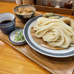 手打ちうどん 上を向いて - 