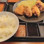 Karayama - 左側が出汁からあげ