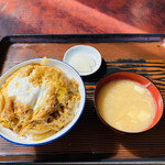 ふくや食堂 - 料理写真:「かつ丼 大盛り」850円税込み♫