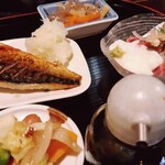 Senkita - 選べる定食（おかず2品・小鉢）850円（税込）