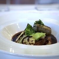 ビストロ ラ ポーレ - ◆店頭メニューには「豚ヒレ肉のパン粉焼き」と表示されていたのですけれど、豚バラ肉の煮込みのような感じでした。