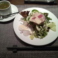 北新地 福多亭 The Ukai - ﾗﾝﾁの有機野菜のｻﾗﾀﾞ､牛骨ｽｰﾌﾟ