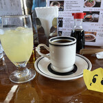 クローシュ - 食後のコーヒーと林檎ジュース！