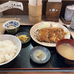 Yanagibashi - メンチカツ定食