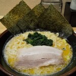 横浜家系ラーメン でら家 - 