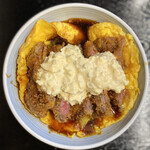 魅惑の牛豚 - ・牛のレア焼きカツ丼 1,540円/税込
・自家製タルタル乗せ 30円/税込