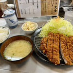 ロースカツ定食 修 - 