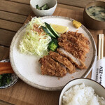 キッチン ZEN - 豚カツ定食¥1380-