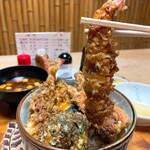 天ぷら天平 - 大海老天丼（赤出し付） 1600円
            ご飯大盛り +100円