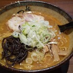 Menya Tsukushi - 味噌ラーメン