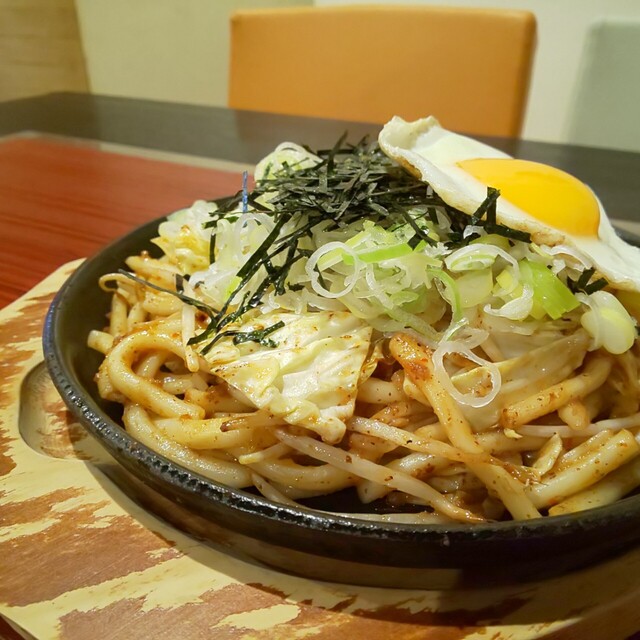 鉄板空間 縁（テッパン空間 Enishi） &ndash; 能代の本格居酒屋で味わう炭火料理