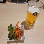 吾照里 - 絶品さきいかのピリ辛和えと生ビール(中)