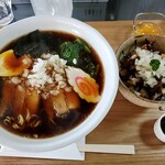 木琴堂 - 料理写真:ら～めん+ミニ叉焼丼