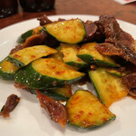 一二三凱旋楼 - 砂肝とキュウリの辛味和え(380円)