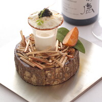 カトラリーを使わず手づかみで。素材の魅力を味わい尽くす『始動：じゃが芋／小麦』