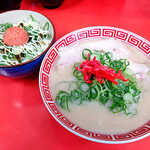 博多ラーメン とんとん - 吉田丼セット