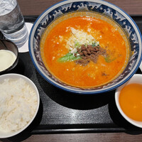 中国料理 吉珍樓 ルーセントタワー店 - 担々麺　ご飯セット