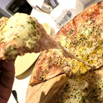 GOLDEN PIZZA TOKYO - 