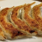 森餃子 - 料理写真:餃子の皮がモチッカリとしていて美味しかったです。餡はかなり柔らかめでした