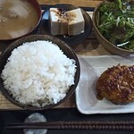 h Ogoshiya - 豚汁定食