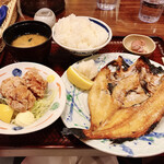 Tsukiji Shokudou Genchan - アジの開きと唐揚げ定食（税込1,180円）