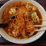 Oshokujidokoro Daijuen - スタミナラーメン　900円　クラブ活動は控えめに