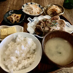 Kuragohan - 豚肉と玉ねぎの胡麻味噌炒め