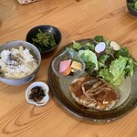 ジャム cafe 可鈴 - 【週替りランチ】お料理が出揃いました。