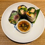 タイ料理 みもっと - ポピアソッド　あん肝と山菜の生春巻き　花山葵のソース