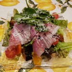 PIZZERIA TRATTORIA PALLONCINO - 生ハムと野菜たっぷりのごちそうサラダ