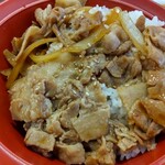 すき家 - 豚カルビ丼　580円税込