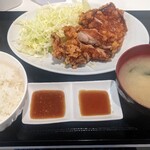 169627719 - 大判から揚げ定食　649円