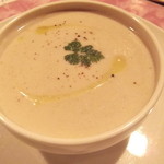 キャトルラパン - ポロねぎと牛蒡のポタージュ