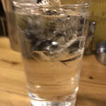 大衆酒場BEETLE - 櫻泉(芋焼酎)。2種の違いを聞いたらしっかり答えてくれました☆水割りにしちゃったけどロックでも良かったな。