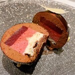 ル・マンジュ・トゥー - 