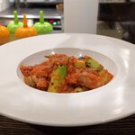 トリワイン ＰＩＫＯＳＨＨＨＵ - つぼみ菜と鶏 ソフリットのトマト煮